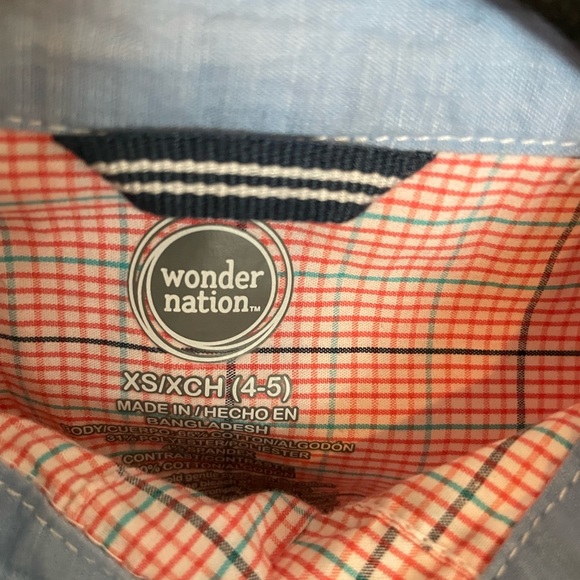 Adorable plaid boys 4/5 button down - Picture 3 of 3